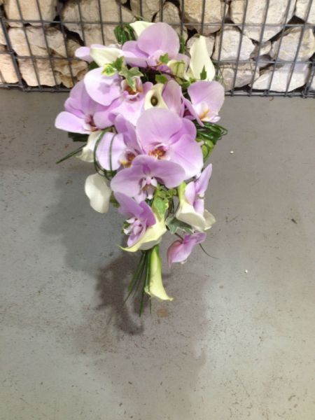 bouquet de mariage avec orchidée à Craponne